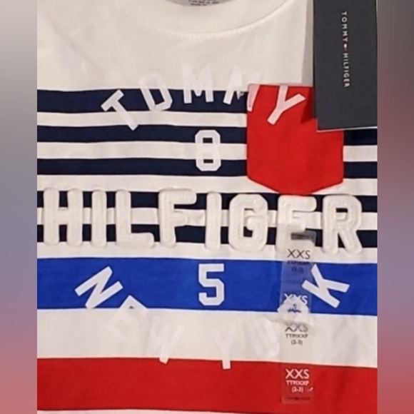 NEW Tommy Hilfiger boys strip round neck pocket tee shirt size XXS (2-3) - Picture 4 of 6